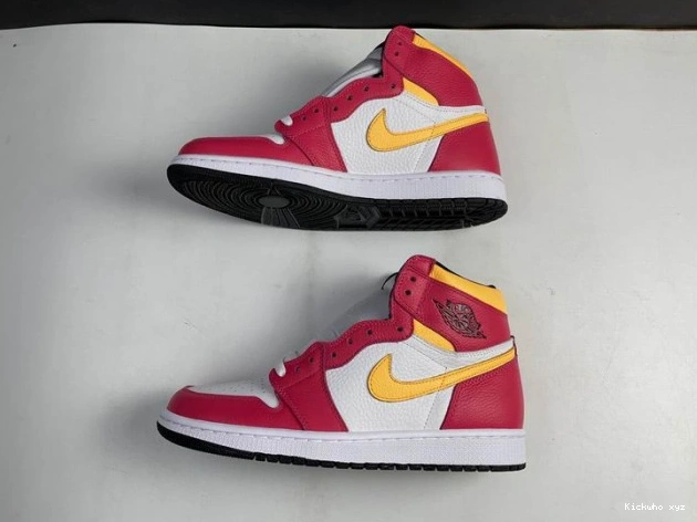 Jordan 1 High Air OGLight Red Fusion 555088-603 0819